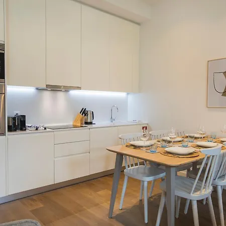 Urban Chic In The Heart Of Historic Appartement Lissabon