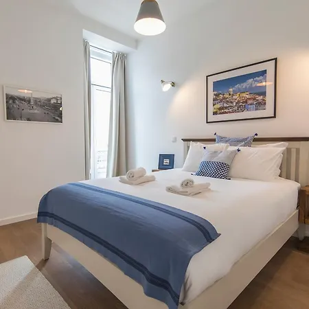 Urban Chic In The Heart Of Historic