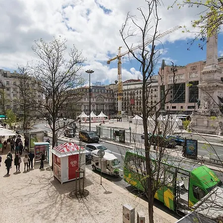 Urban Chic In The Heart Of Historic Appartement Lissabon